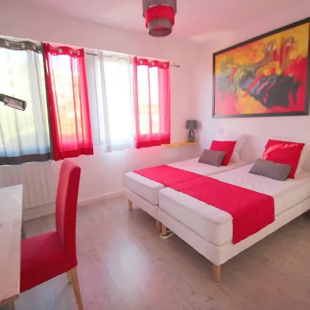 Penthouse Le Mirandole * Niza